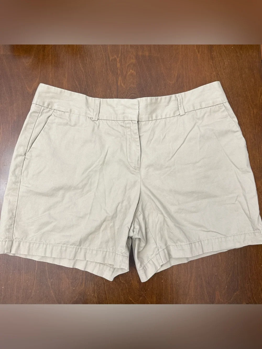 Women’s LOFT Khaki Shorts Size 12